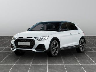 allstreet 30 1.0 tfsi 116cv identity contrast s tronic