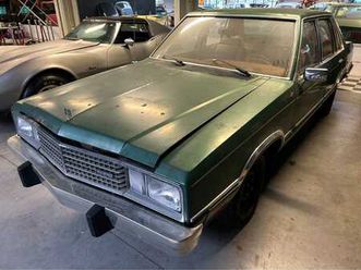 ford fairmont 54.3-3-8 fairmont voitures anciennes > 15