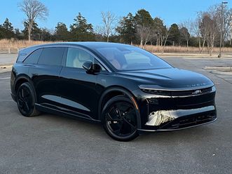 2026 lucid gravity grand touring