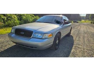 2010 ford crown victoria