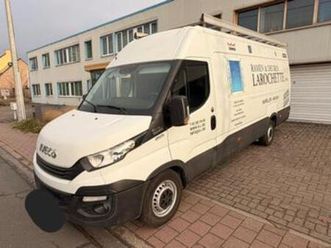 ② iveco daily 2.3 35s16 l4 permis de conduire automatique b — camionnettes & utilitaires — 2ememain