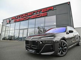 bmw i7 m70 xdrive executive lounge* theatre screen*