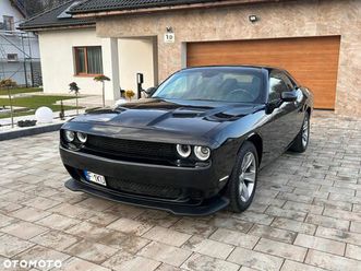 dodge challenger
