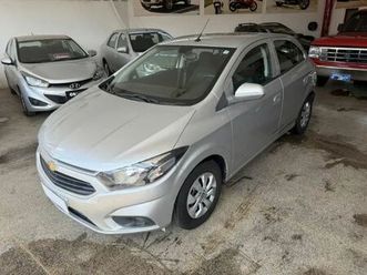 hatch lt 1.0 8v flex mec. 4p