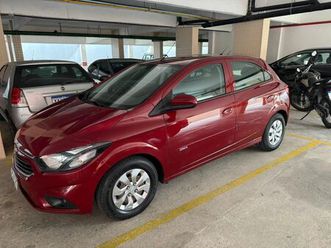 hatch lt 1.0 8v flex mec. 4p