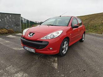 prilika!!! peugeot 206+, benzinac 1.4i urban, 2009. čitaj oglas!!!, 2009 god.