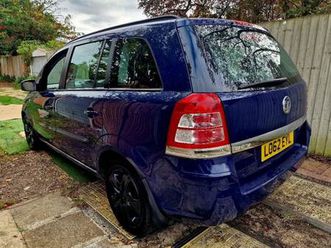 7 seater vauxhall zafira 2012 delivery is available