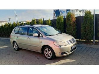 vând/schimb cu animale ,toyota avensis verso 7 locuri bistrita