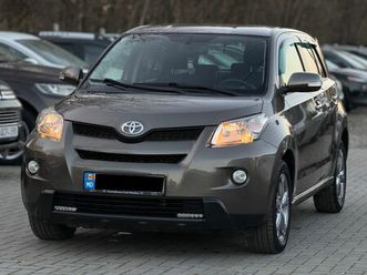 toyota urban cruiser an. 2013