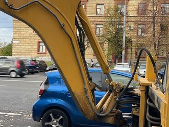 toyota prius c an. 2016