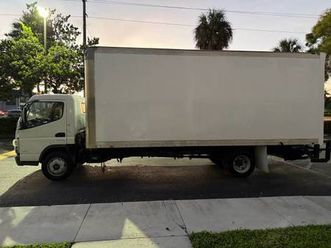 2012 mitsubishi fuso box truck