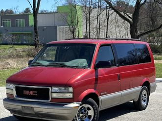 2001 gmc safari passenger sle only 41k miles clean carfax non smoker!!!