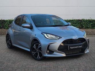 toyota yaris design hatchback's 1.5 vvt-h design e-cvt euro 6 (start/stop) 5dr