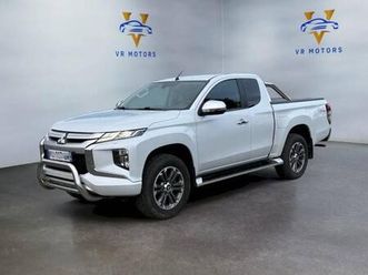 mitsubishi l200 2.2 di-d 150ch club cab instyle ** tva récupérable / entretiens complet...