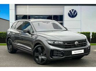 volkswagen touareg - 3.0 v6 tdi 4motion 286 black edition 5dr tip auto, *tow bar, all wheel steering*