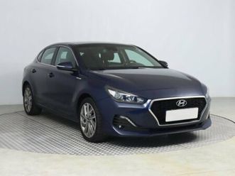 hyundai-i30-fastback-1-4-t-gdistyle-cr-1-maj