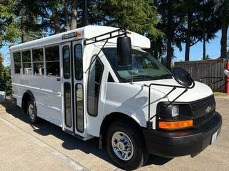 2007 chevy express 3500 33k.mi.15pass.cutaway kids care van*sale*