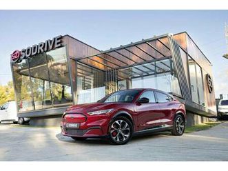 ford mustang awd premium