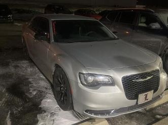used 2019 chrysler 300 touring