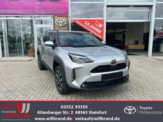 toyota yaris cross teamplayer 1.5l hybrid navi led shz
