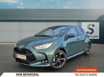 toyota yaris hybrid 1,5 style 130ps jbl+panodach+hud