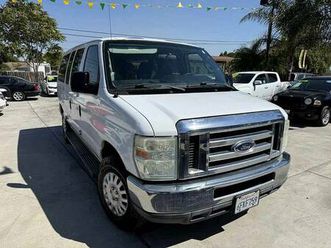 $160/mo - 2009 ford econoline wagon xl