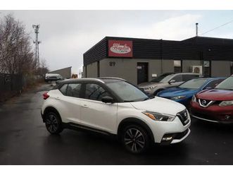 2020 nissan kicks sr