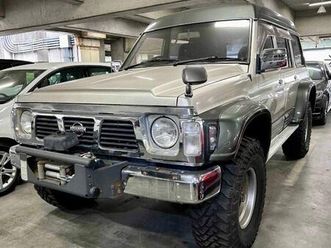 (m) - safari 4.2 petrol high roof grand road 5-door