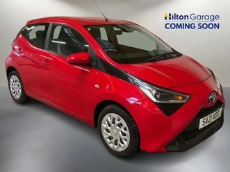 toyota aygo 1.0 vvt-i x-play hatchback 5dr petrol manual euro 6 (safety sense) (71 ps) hatchback 2021, 3302 miles, £9950 - 33039592 - exchangeandmart.co.uk