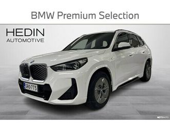 u11 xdrive30 m sport // ajoavustimet ja acc/ koukku/ adapt.led/ kamera/ comfort access/ lämpöratti/