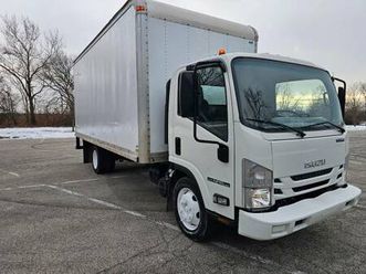 2020 isuzu npr hd 18 foot land scape truck 63k miles !!!!