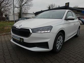 skoda fabia 1,0 active shz pdc dab+ aus 1. hand