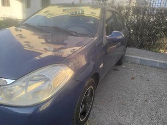 masina renault simbol, an 2010, culoare albastra targoviste