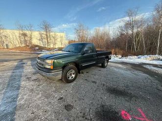 2004 chevy silverado 4x4 regular cab 5.3 v8 runs / looks good!