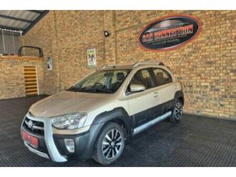 2018 toyota etios cross 1.5 xs 5-dr