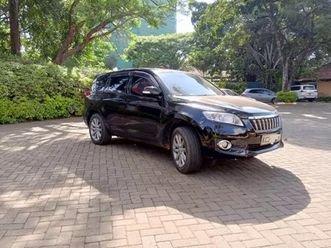 toyota vanguard - 2010