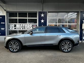 lyriq sport 102 kwh awd