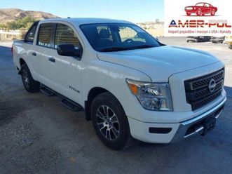 nissan titan sv 2023 5.6l 5.6 benzyna 400km