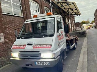 depanneuse carte grise plateau prête à travailler