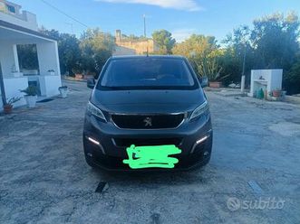 peugeot traveller 9 posti
