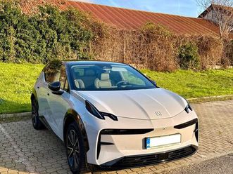 utilizat zeekr x 2025 - 41 000 eur, 12 900 km - autovit.ro