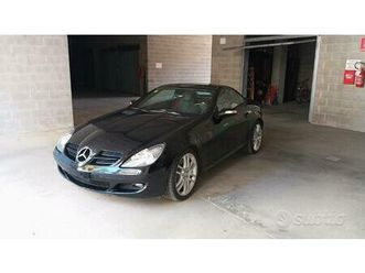 mercedes slk 280 v6 cambio manuale. 48000 km