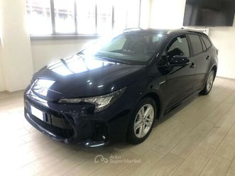 1.8 hybrid e-cvt 2wd cool