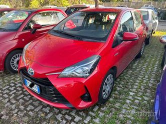 toyota yaris ibrida cambio automatico neopat 2018