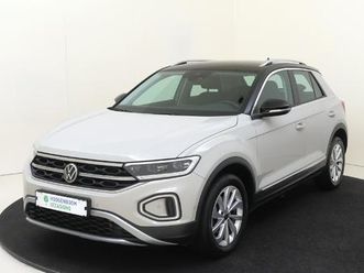 1.5 tsi style | parkeerassistent | digital cockpit pro | dodehoek detectie | adaptieve cruise control | keyless | achteruitrijcamera | stoel- en stuurwielverwar