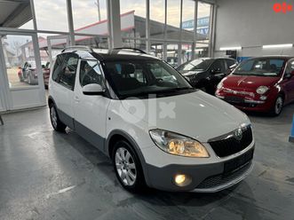 škoda roomster 1.6 tdi 2012 godina !
