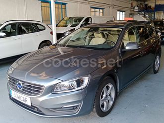 volvo v60 2.0 d2 momentum