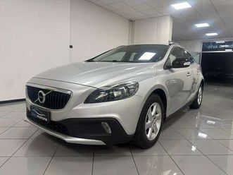 v40 cross country 2.0 d2 business plus my19