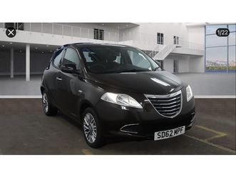 chrysler ypsilon 2012