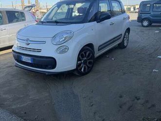 living 1.6 mjt lounge 120cv